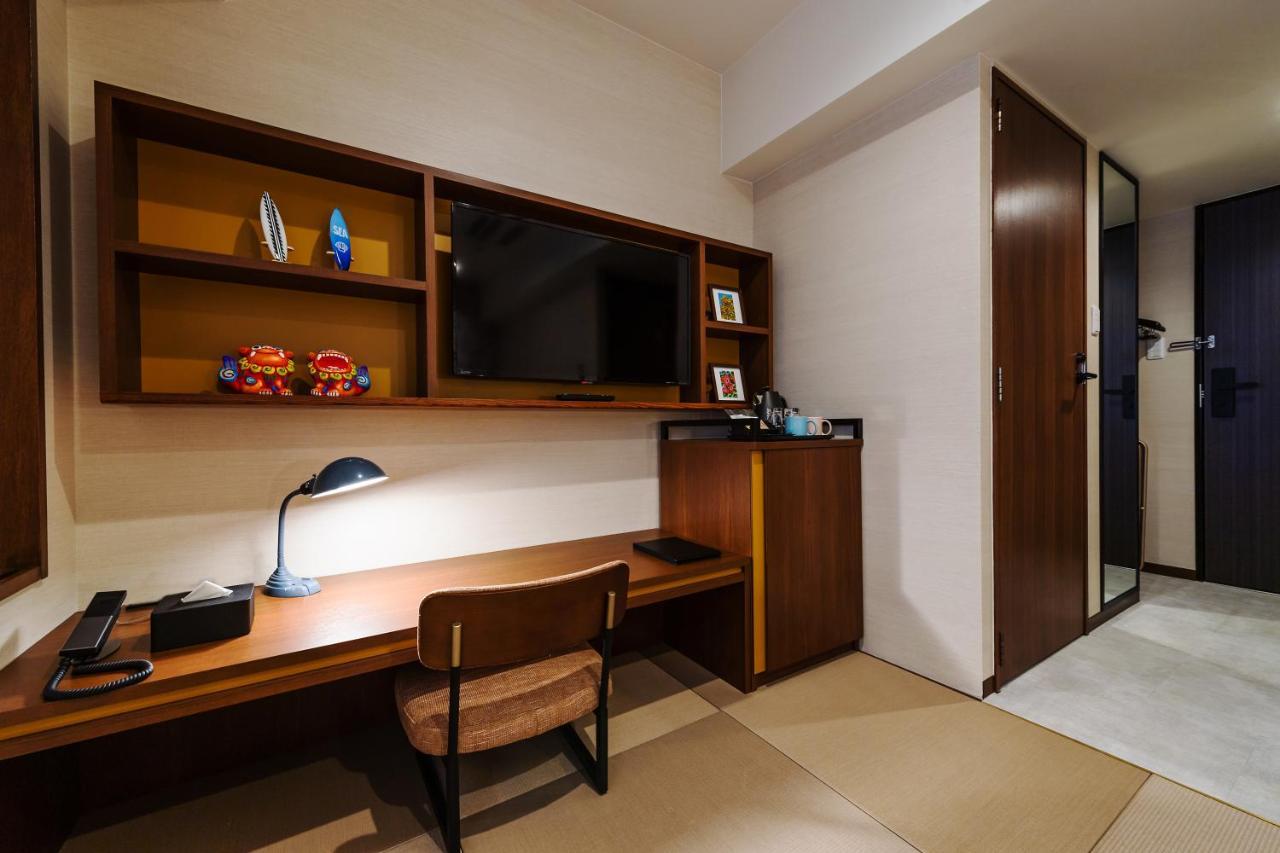 Prostyle Ryokan Naha Kenchou Mae Bagian luar foto